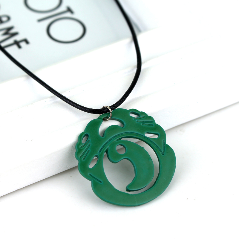 Colar Pingente Verde Lara Crof - Retro Gaming Us avaliação e preço